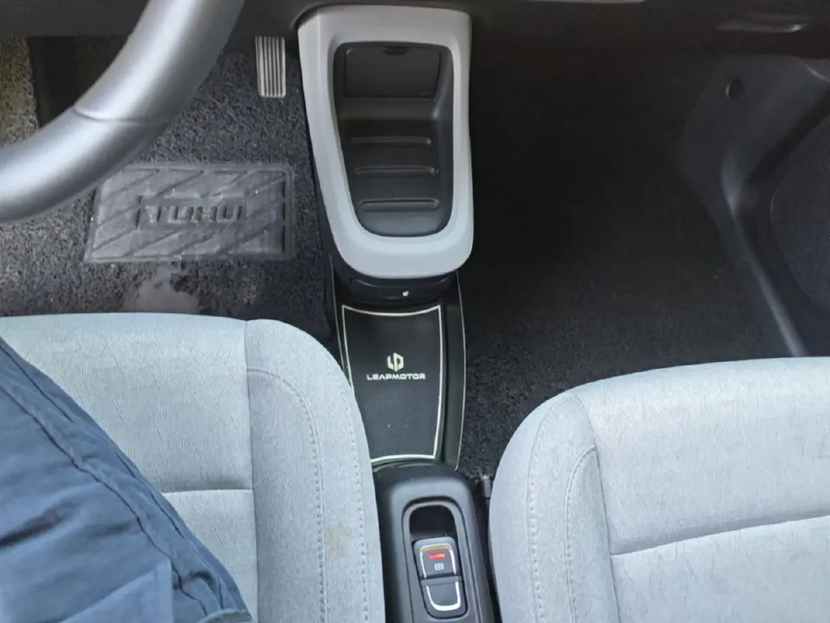 2022 Leapmotor T03 BEV 41KWH,autocango,china used car exporter,china ev exporter,chinese used car exporter,chinese used ev exporter