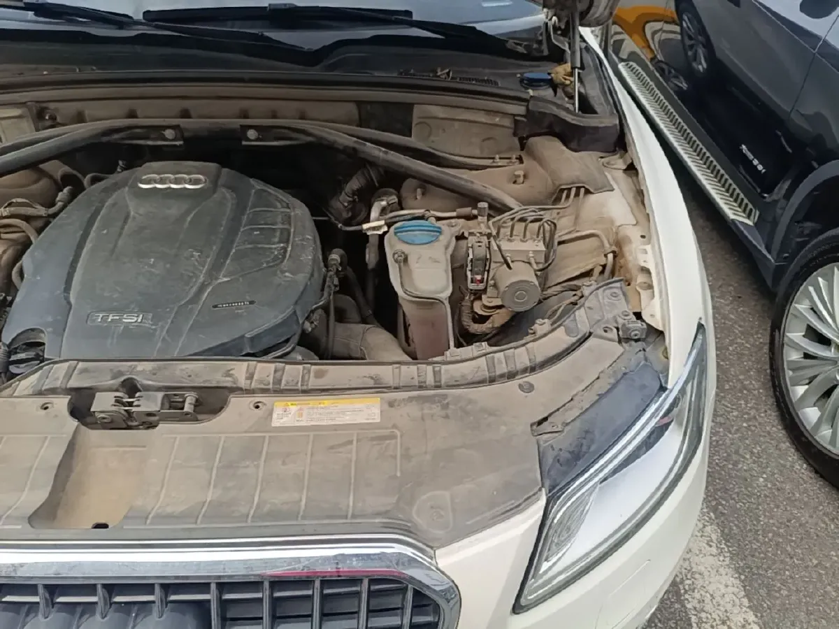 2015 Audi Q5 2.0T 224HP L4 8AT,autocango,china used car exporter,china ev exporter,chinese used car exporter,chinese used ev exporter