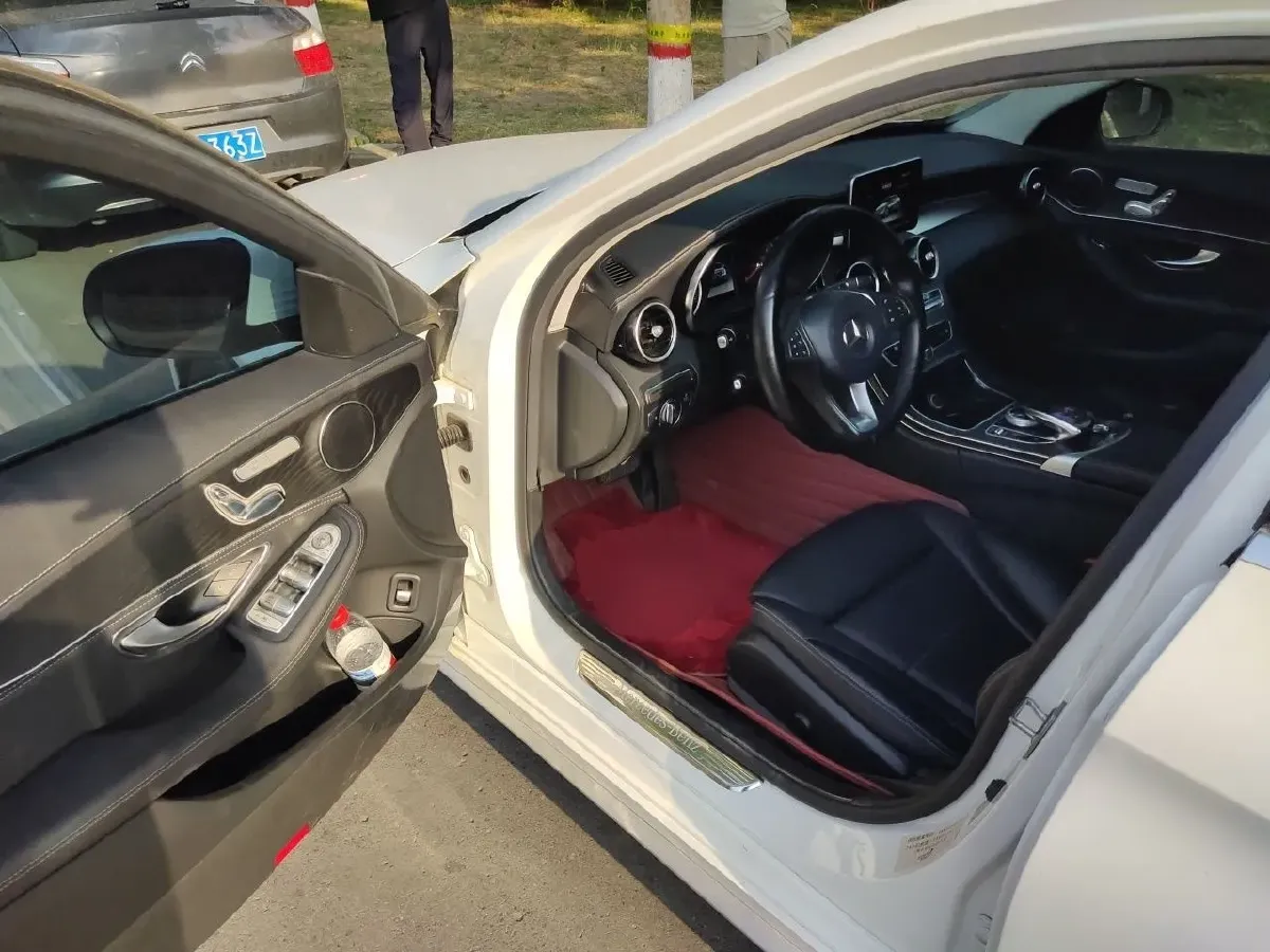 2018 Mercedes-Benz C Class 2.0T 184HP L4 9AT,autocango,china used car exporter,china ev exporter,chinese used car exporter,chinese used ev exporter