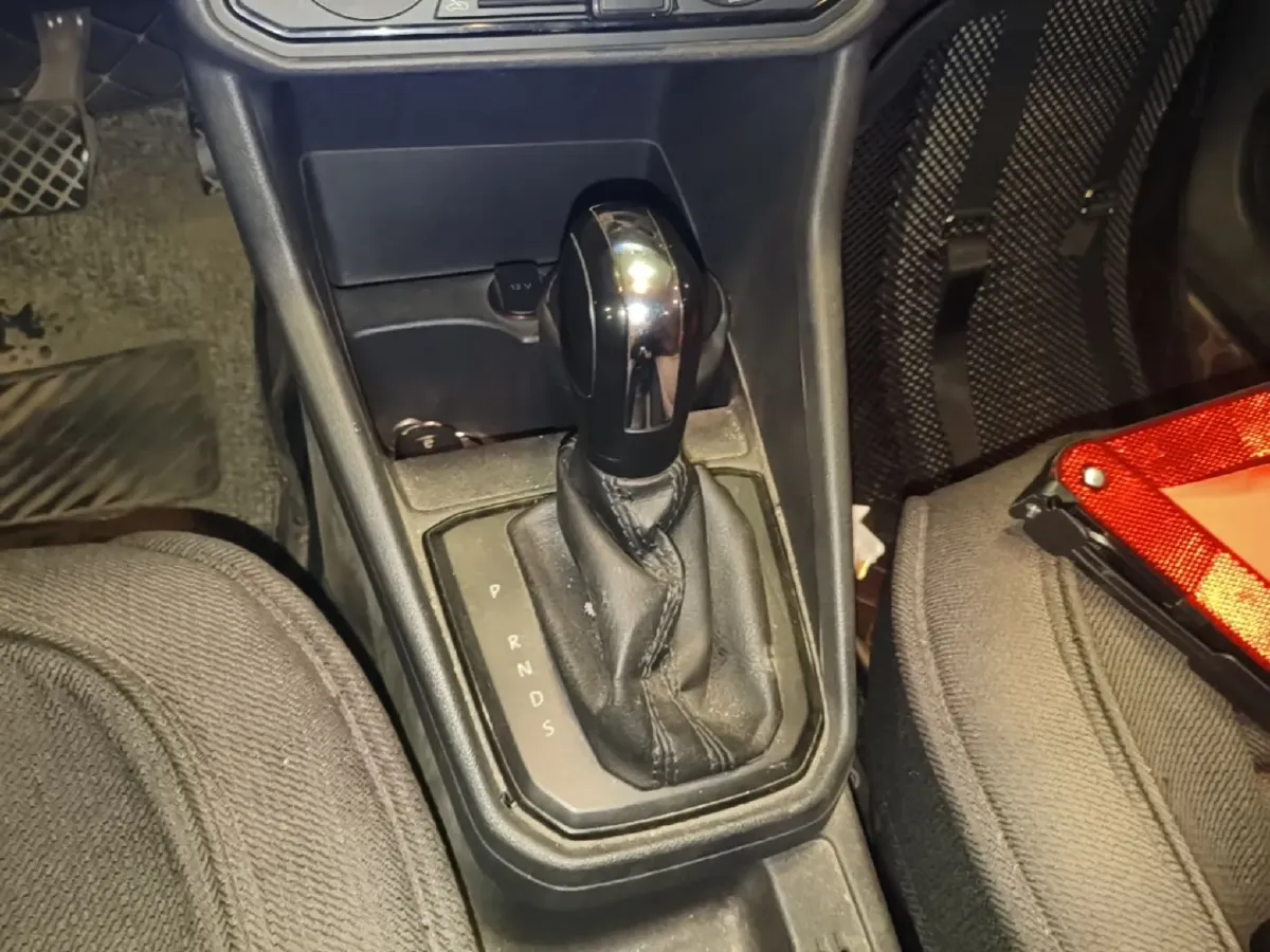 2017 Volkswagen Jetta 1.5L 110HP L4 6AT,autocango,china used car exporter,china ev exporter,chinese used car exporter,chinese used ev exporter