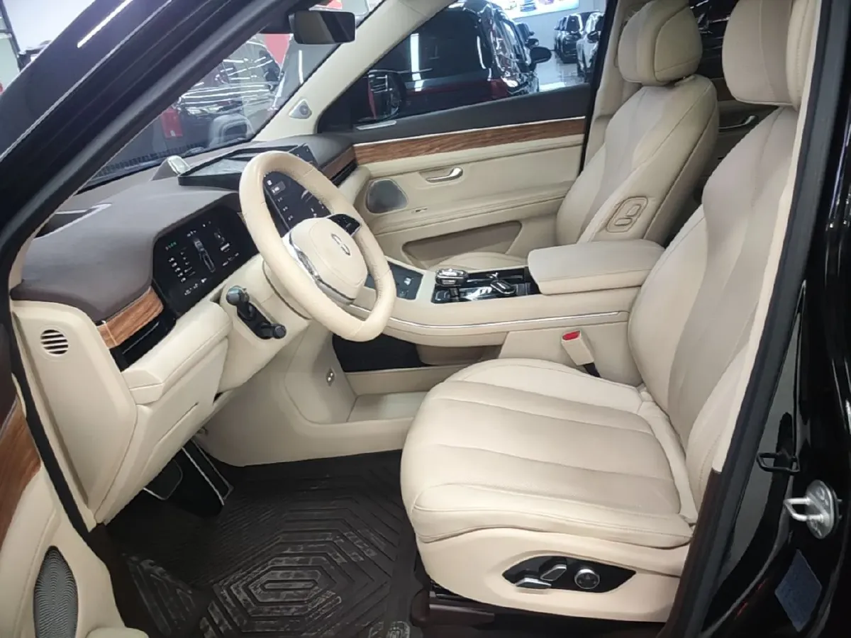 2024 AITO AITO M7 1.5T 152HP L4 REEV 40KWH,autocango,china used car exporter,china ev exporter,chinese used car exporter,chinese used ev exporter