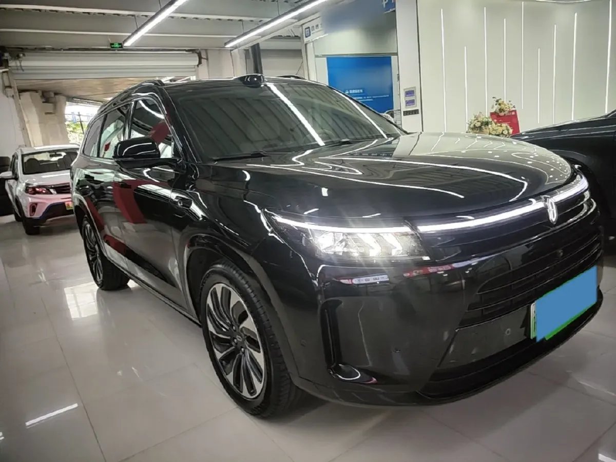 2024 AITO AITO M7 1.5T 152HP L4 REEV 40KWH,autocango,china used car exporter,china ev exporter,chinese used car exporter,chinese used ev exporter
