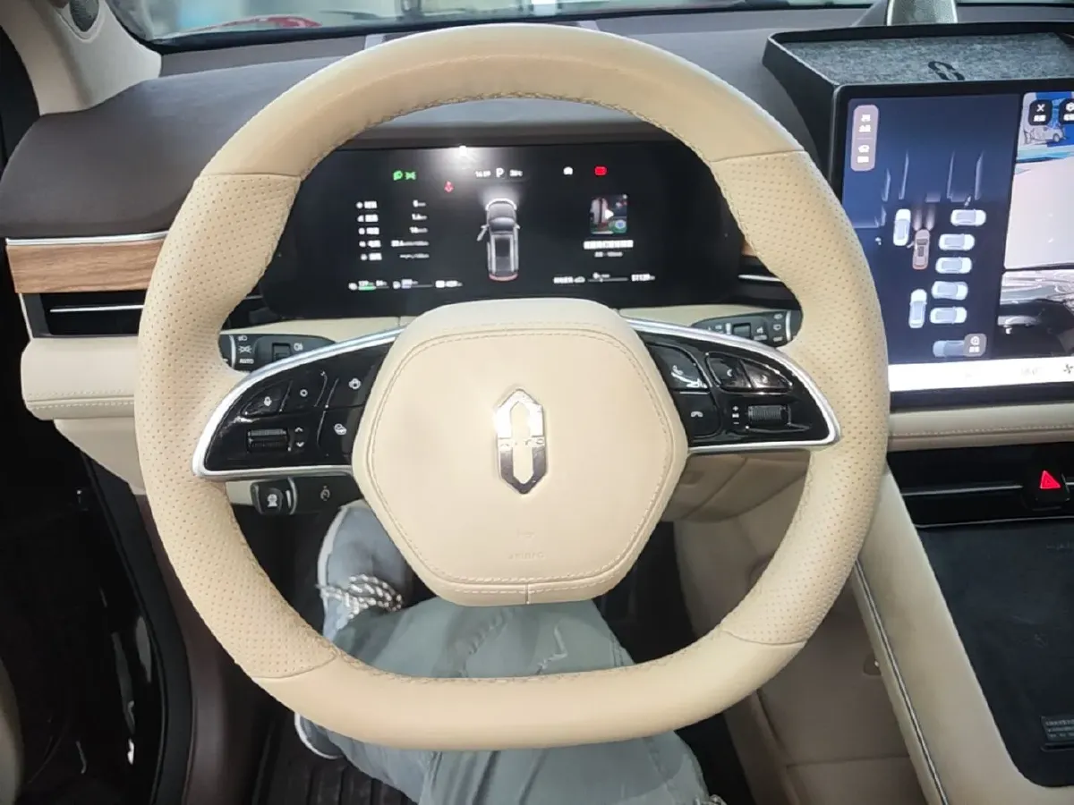 2024 AITO AITO M7 1.5T 152HP L4 REEV 40KWH,autocango,china used car exporter,china ev exporter,chinese used car exporter,chinese used ev exporter