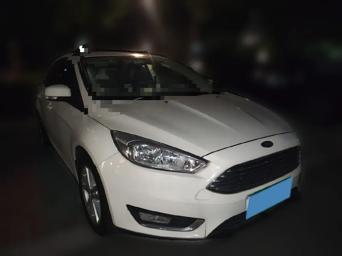 2017 Ford Focus 1.6L 125HP L4 5MT,autocango,china used car exporter,china ev exporter,chinese used car exporter,chinese used ev exporter