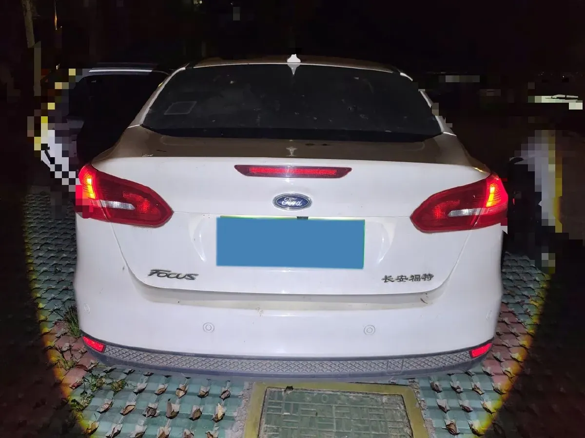 2017 Ford Focus 1.6L 125HP L4 5MT,autocango,china used car exporter,china ev exporter,chinese used car exporter,chinese used ev exporter