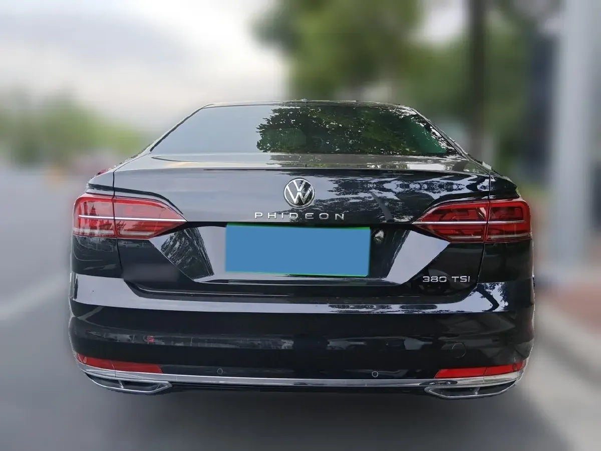 2021 Volkswagen Phideon 2.0T 224HP L4 7DCT,autocango,china used car exporter,china ev exporter,chinese used car exporter,chinese used ev exporter