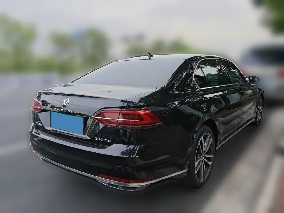 2021 Volkswagen Phideon 2.0T 224HP L4 7DCT,autocango,china used car exporter,china ev exporter,chinese used car exporter,chinese used ev exporter