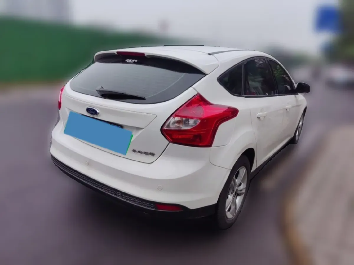 2012 Ford Focus 1.6L 125HP L4 6DCT,autocango,china used car exporter,china ev exporter,chinese used car exporter,chinese used ev exporter