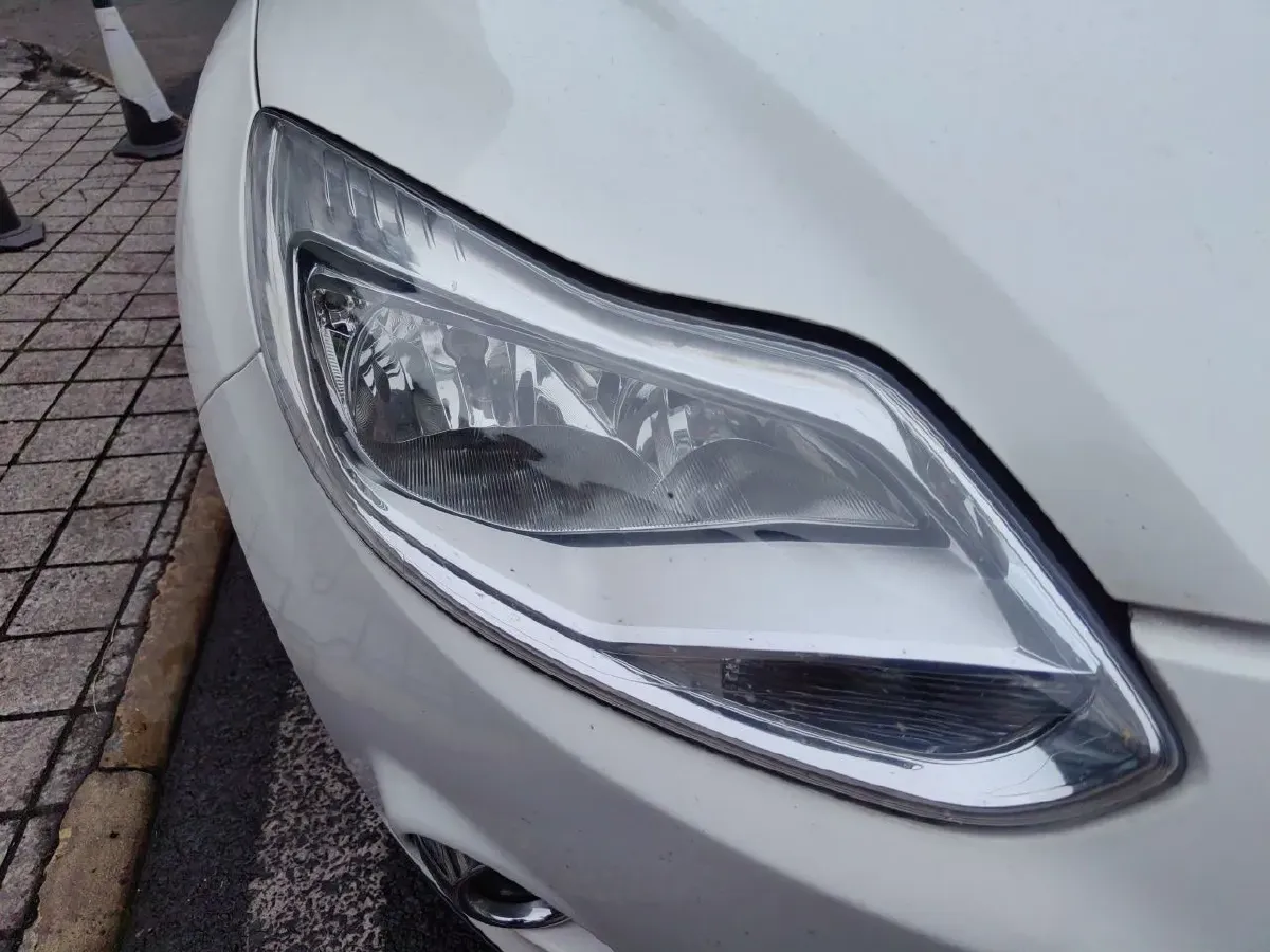 2012 Ford Focus 1.6L 125HP L4 6DCT,autocango,china used car exporter,china ev exporter,chinese used car exporter,chinese used ev exporter