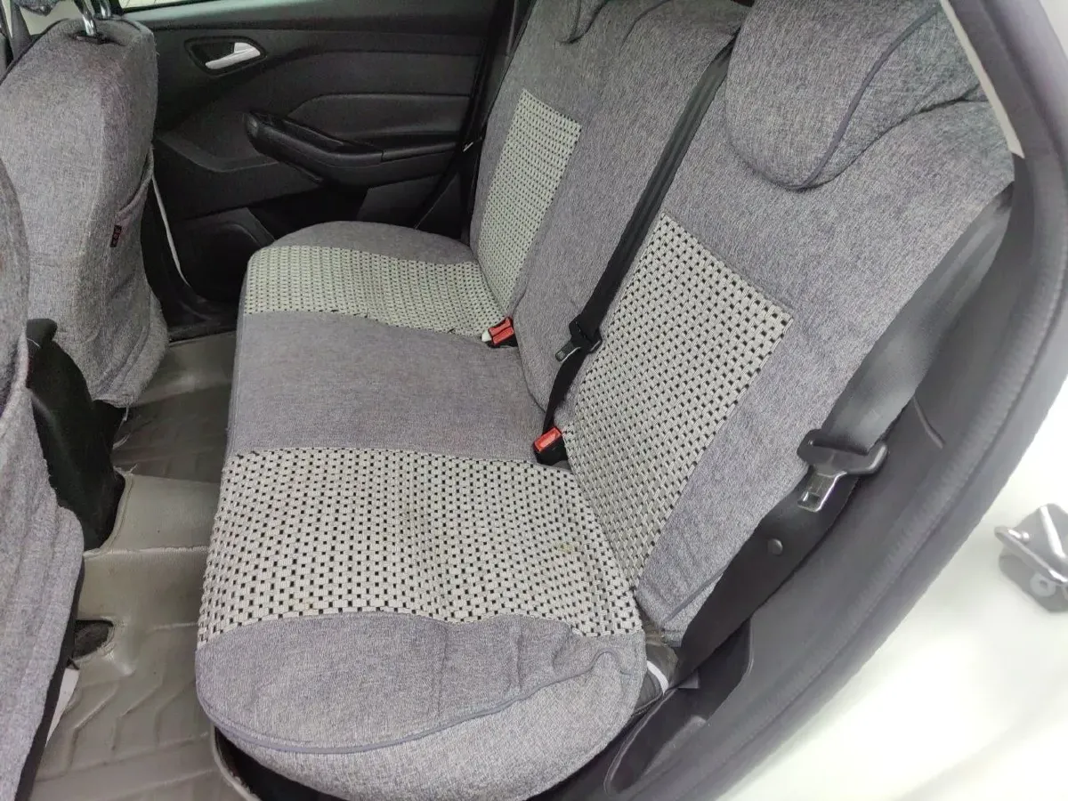 2012 Ford Focus 1.6L 125HP L4 6DCT,autocango,china used car exporter,china ev exporter,chinese used car exporter,chinese used ev exporter