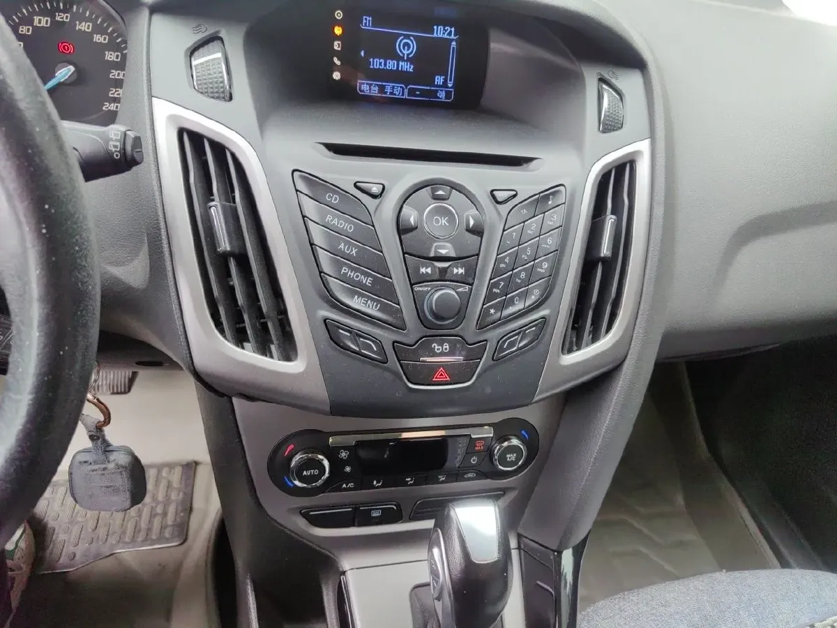 2012 Ford Focus 1.6L 125HP L4 6DCT,autocango,china used car exporter,china ev exporter,chinese used car exporter,chinese used ev exporter