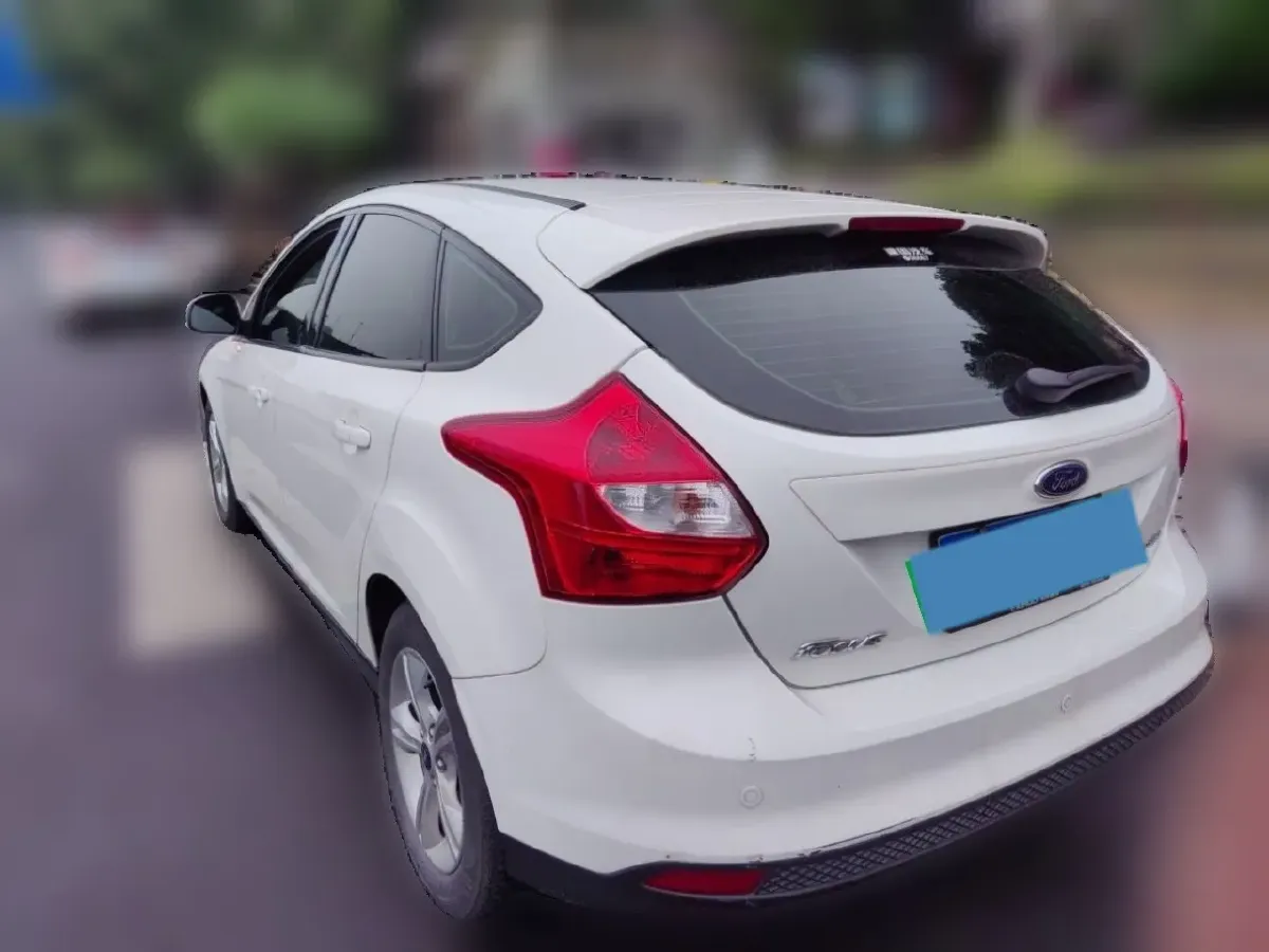2012 Ford Focus 1.6L 125HP L4 6DCT,autocango,china used car exporter,china ev exporter,chinese used car exporter,chinese used ev exporter