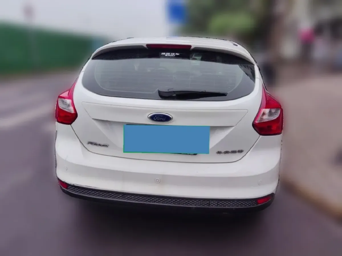 2012 Ford Focus 1.6L 125HP L4 6DCT,autocango,china used car exporter,china ev exporter,chinese used car exporter,chinese used ev exporter