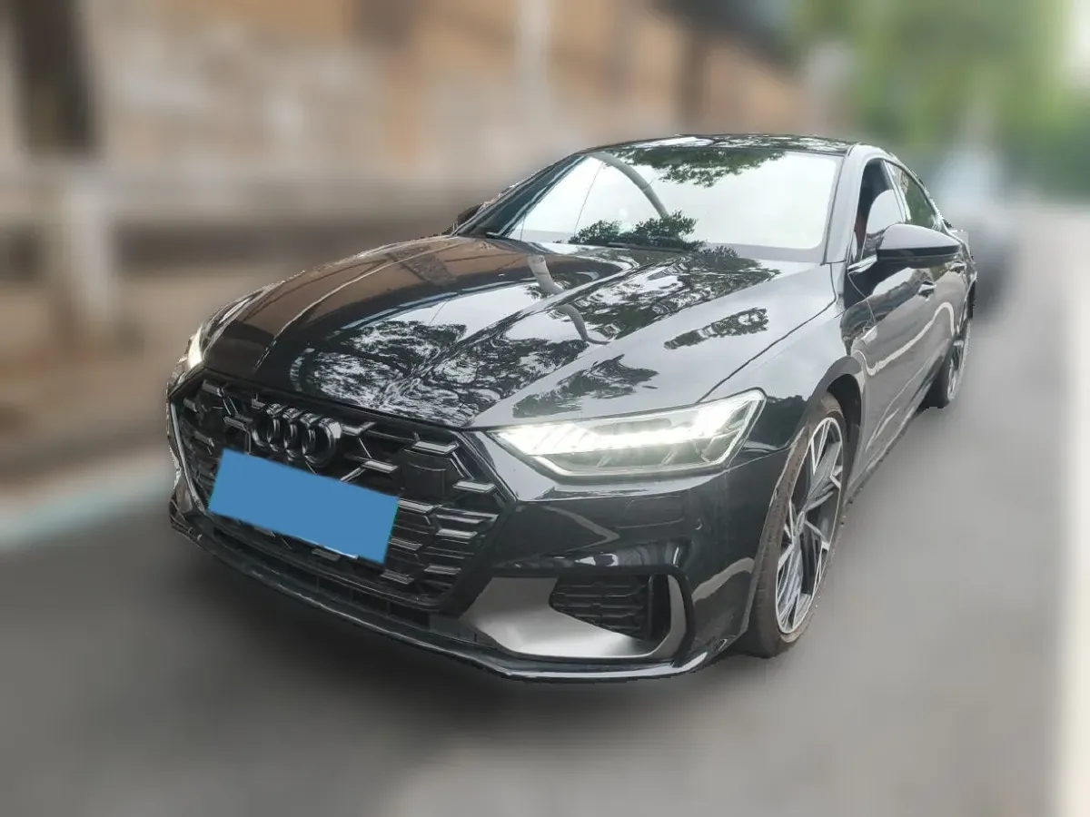 2024 Audi A7L 2.0T 245HP L4 7DCT,autocango,china used car exporter,china ev exporter,chinese used car exporter,chinese used ev exporter