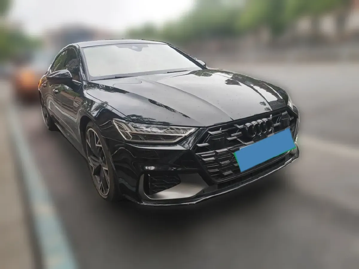 2024 Audi A7L 2.0T 245HP L4 7DCT,autocango,china used car exporter,china ev exporter,chinese used car exporter,chinese used ev exporter