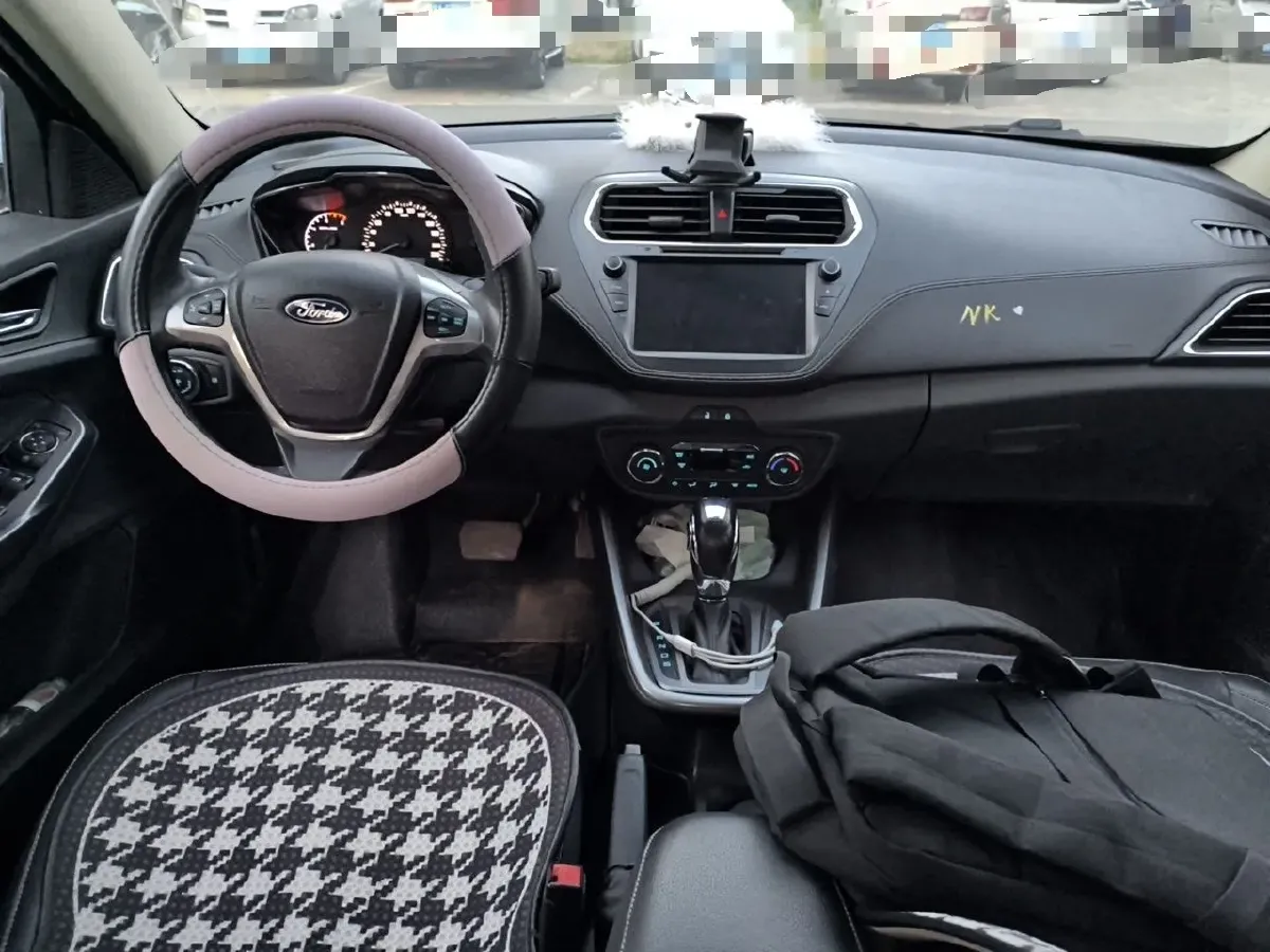 2015 Ford Escort 1.5L 113HP L4 6AT,autocango,china used car exporter,china ev exporter,chinese used car exporter,chinese used ev exporter