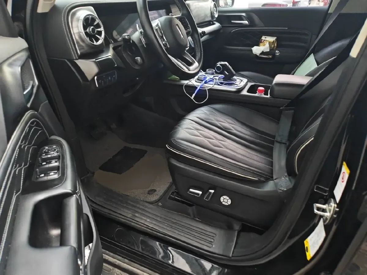 2021 Tank 300 2.0T 227HP L4 8AT,autocango,china used car exporter,china ev exporter,chinese used car exporter,chinese used ev exporter