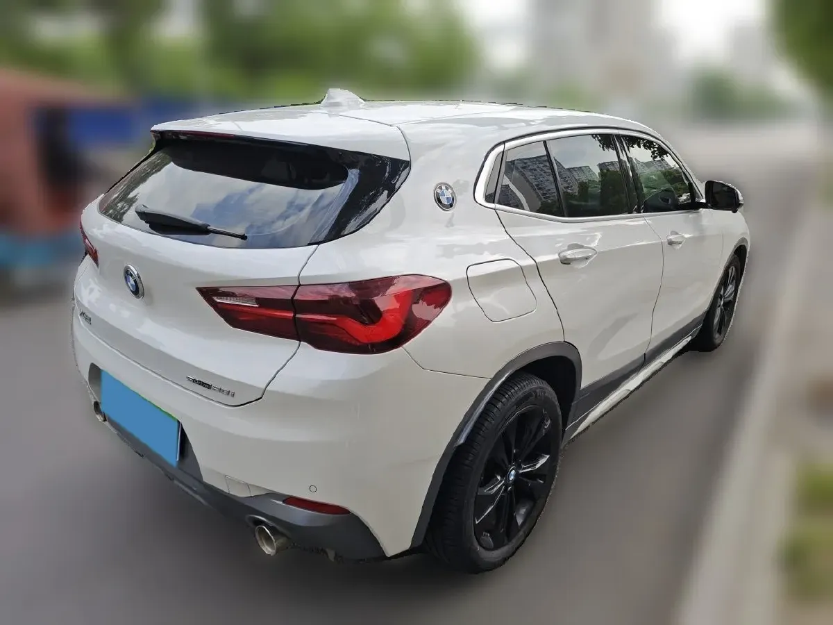 2021 BMW X2 1.5T 140HP L3 7DCT,autocango,china used car exporter,china ev exporter,chinese used car exporter,chinese used ev exporter