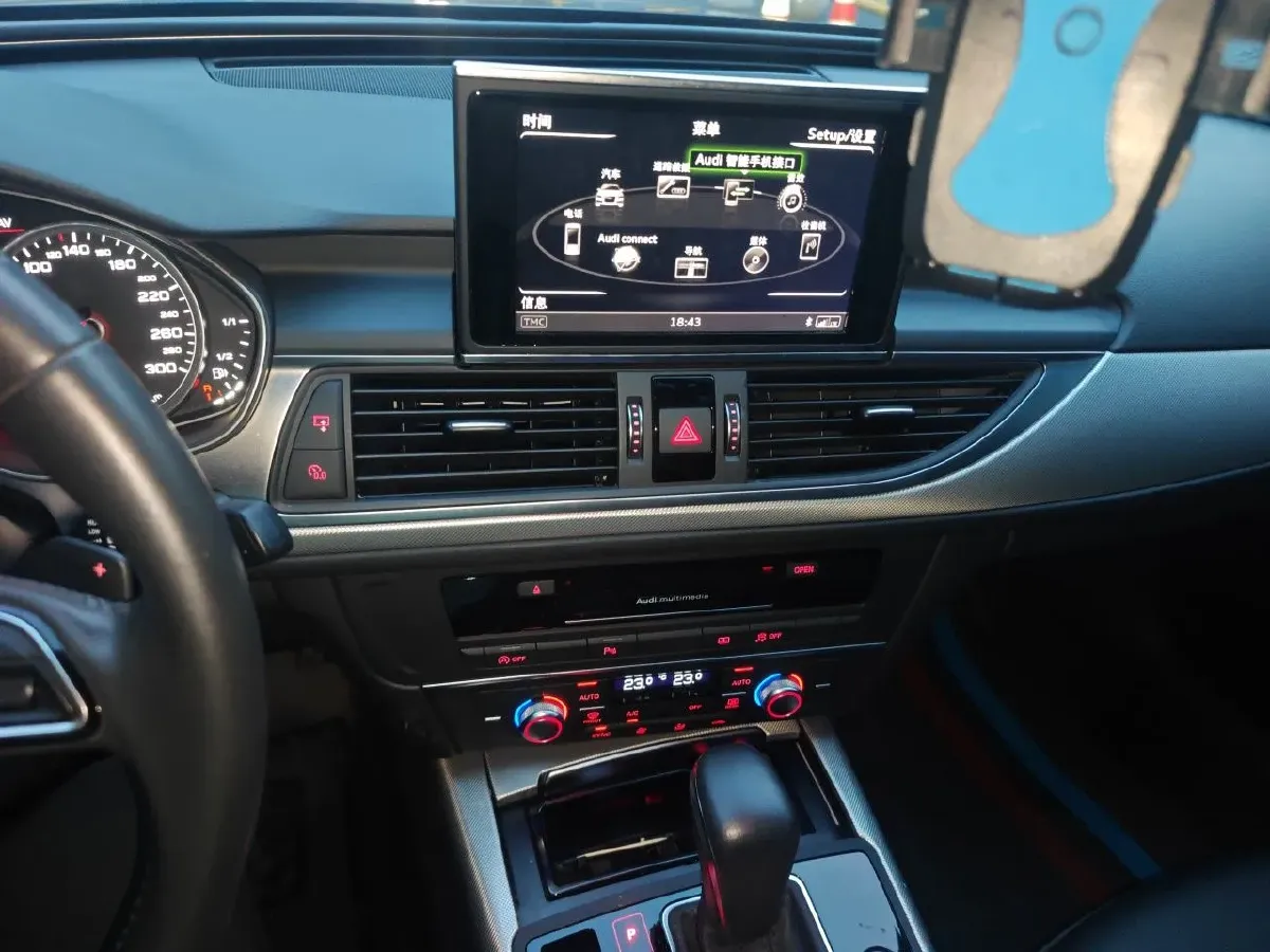 2018 Audi A6L 2.0T 224HP L4 7DCT,autocango,china used car exporter,china ev exporter,chinese used car exporter,chinese used ev exporter