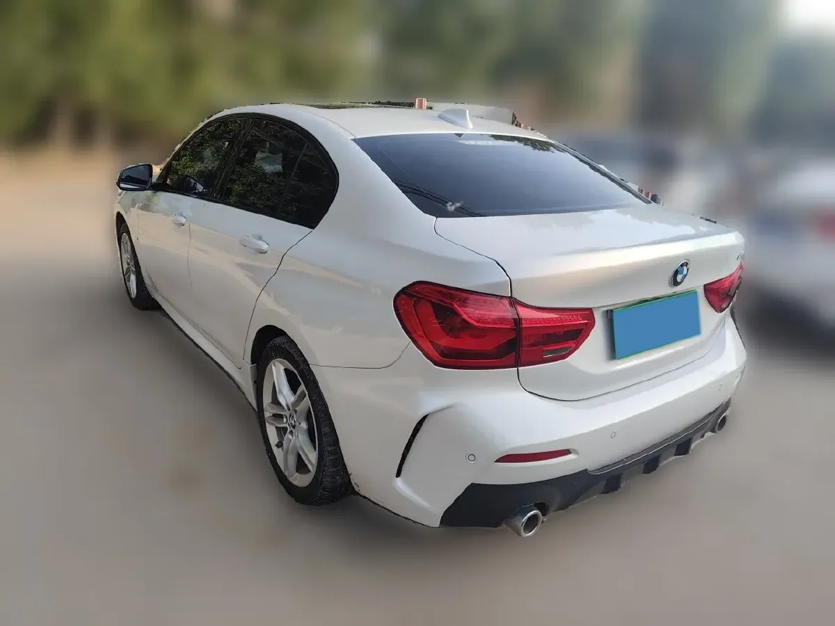 2020 BMW 1 Series 1.5T 140HP L3 7DCT,autocango,china used car exporter,china ev exporter,chinese used car exporter,chinese used ev exporter