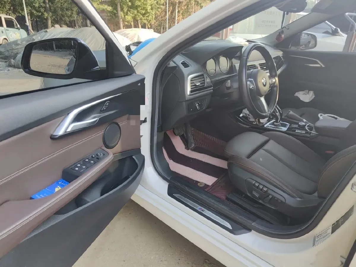 2020 BMW 1 Series 1.5T 140HP L3 7DCT,autocango,china used car exporter,china ev exporter,chinese used car exporter,chinese used ev exporter