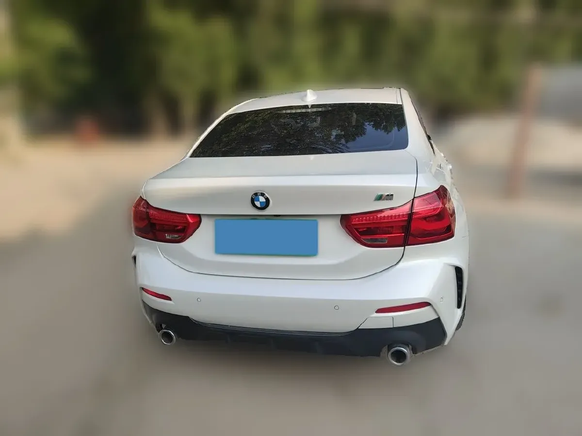 2020 BMW 1 Series 1.5T 140HP L3 7DCT,autocango,china used car exporter,china ev exporter,chinese used car exporter,chinese used ev exporter