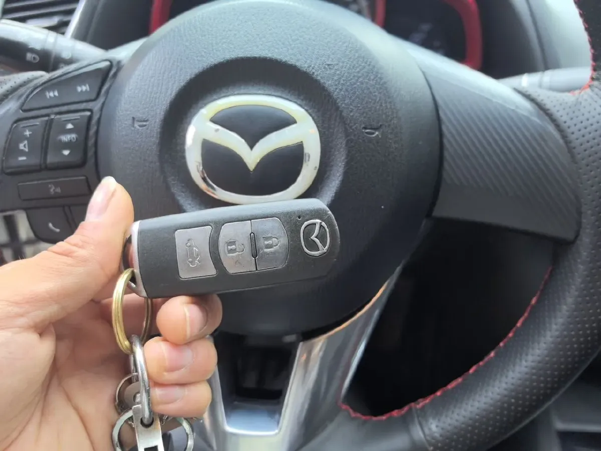 2016 Mazda 3 Axela 1.5L 117HP L4 6AT,autocango,china used car exporter,china ev exporter,chinese used car exporter,chinese used ev exporter