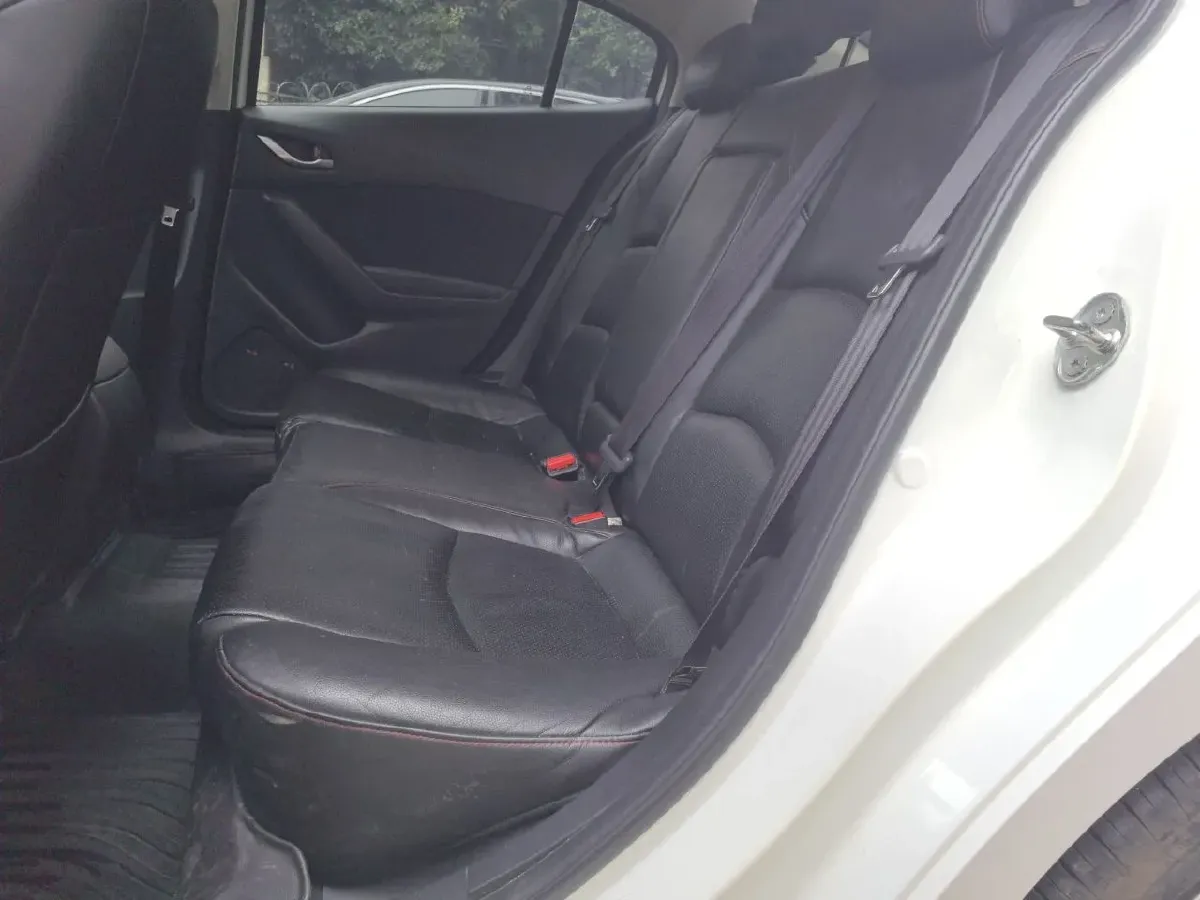2016 Mazda 3 Axela 1.5L 117HP L4 6AT,autocango,china used car exporter,china ev exporter,chinese used car exporter,chinese used ev exporter