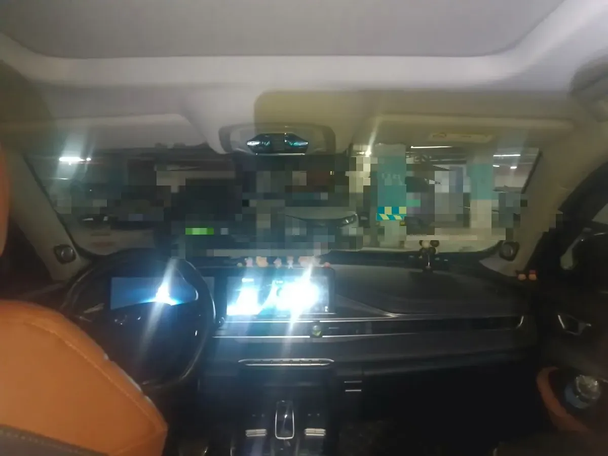 2021 Geely Monjaro 2.0T 218HP L4 7DCT,autocango,china used car exporter,china ev exporter,chinese used car exporter,chinese used ev exporter
