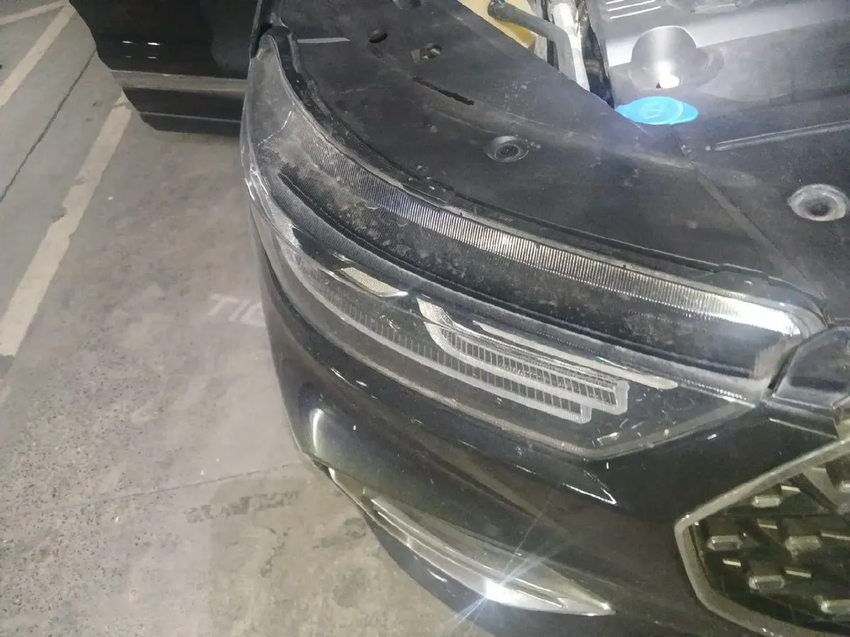 2021 Geely Monjaro 2.0T 218HP L4 7DCT,autocango,china used car exporter,china ev exporter,chinese used car exporter,chinese used ev exporter