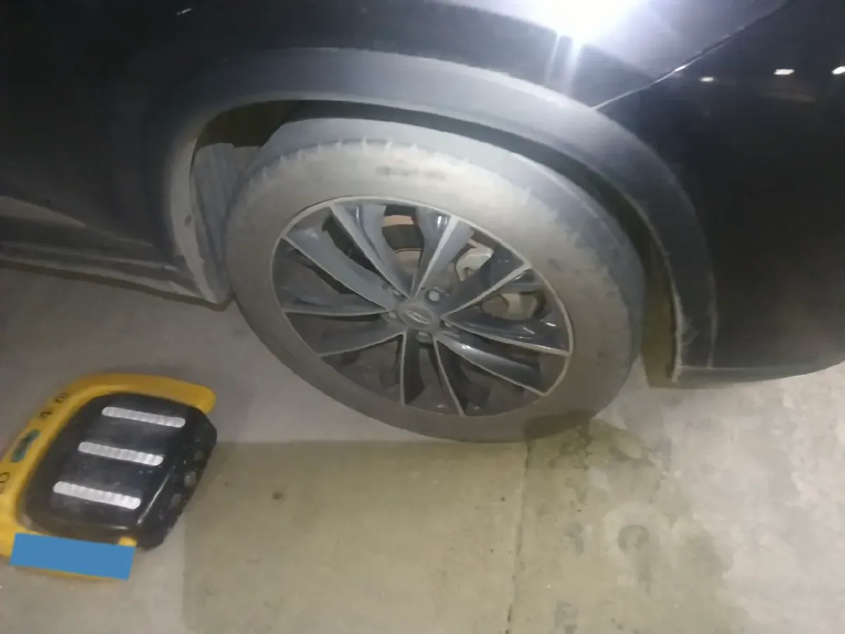 2021 Geely Monjaro 2.0T 218HP L4 7DCT,autocango,china used car exporter,china ev exporter,chinese used car exporter,chinese used ev exporter