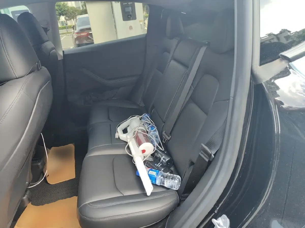 2022 Tesla Model Y BEV 60KWH,autocango,china used car exporter,china ev exporter,chinese used car exporter,chinese used ev exporter