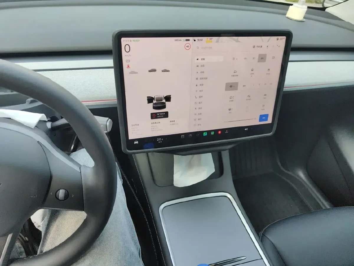 2022 Tesla Model Y BEV 60KWH,autocango,china used car exporter,china ev exporter,chinese used car exporter,chinese used ev exporter