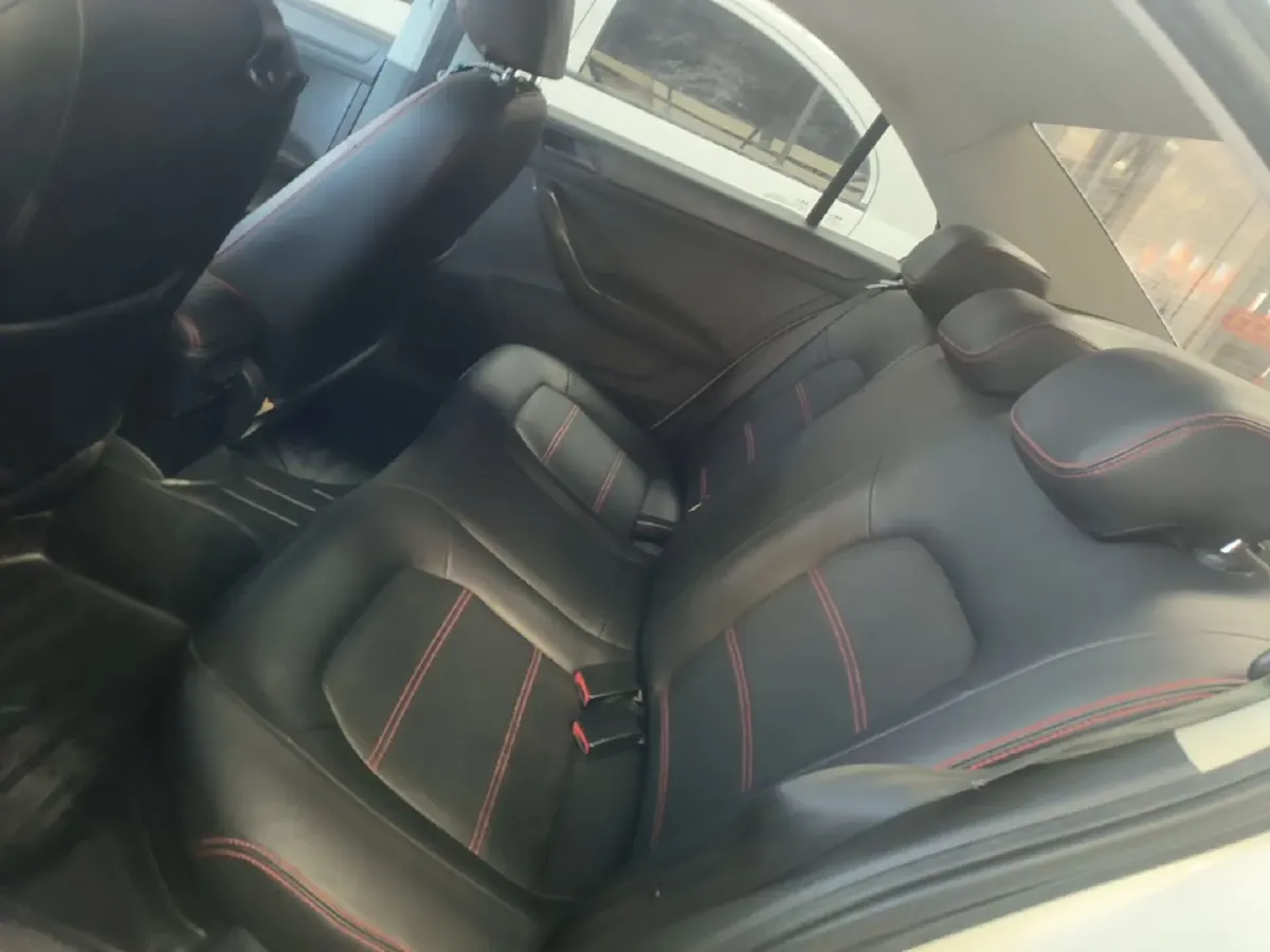 2015 Volkswagen Santana 1.4L 90HP L4 5MT,autocango,china used car exporter,china ev exporter,chinese used car exporter,chinese used ev exporter