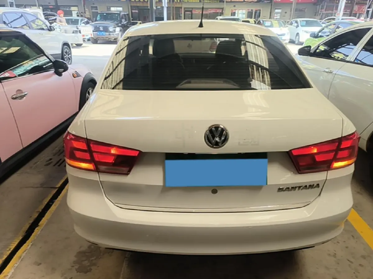 2015 Volkswagen Santana 1.4L 90HP L4 5MT,autocango,china used car exporter,china ev exporter,chinese used car exporter,chinese used ev exporter