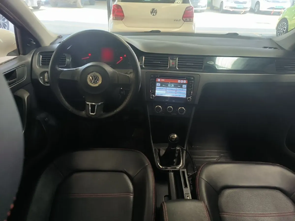2015 Volkswagen Santana 1.4L 90HP L4 5MT,autocango,china used car exporter,china ev exporter,chinese used car exporter,chinese used ev exporter