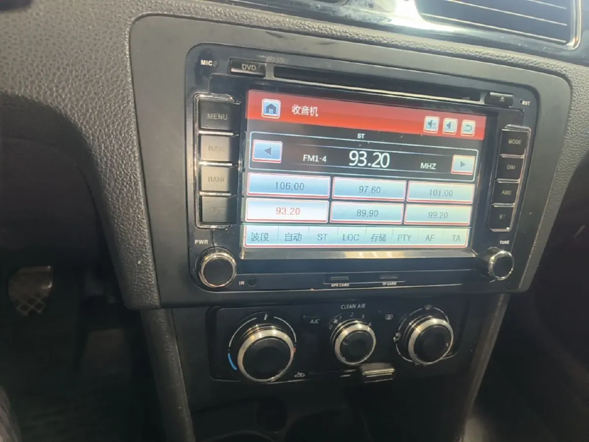 2015 Volkswagen Santana 1.4L 90HP L4 5MT,autocango,china used car exporter,china ev exporter,chinese used car exporter,chinese used ev exporter