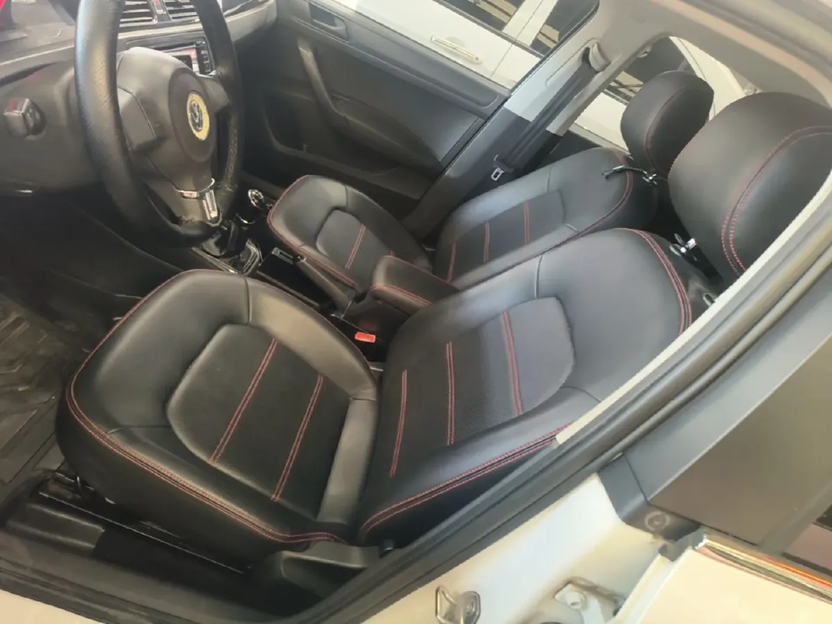 2015 Volkswagen Santana 1.4L 90HP L4 5MT,autocango,china used car exporter,china ev exporter,chinese used car exporter,chinese used ev exporter