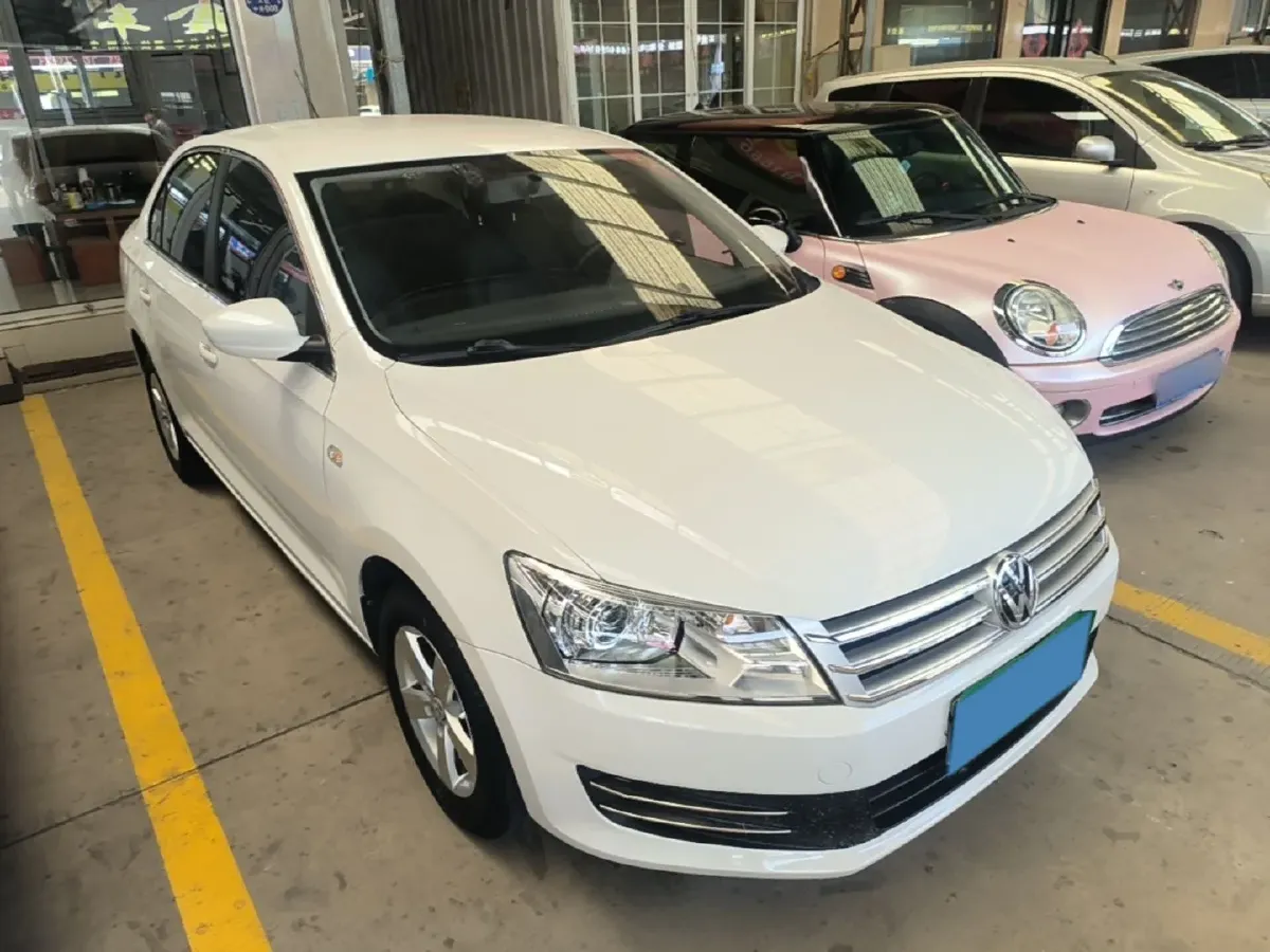 2015 Volkswagen Santana 1.4L 90HP L4 5MT,autocango,china used car exporter,china ev exporter,chinese used car exporter,chinese used ev exporter