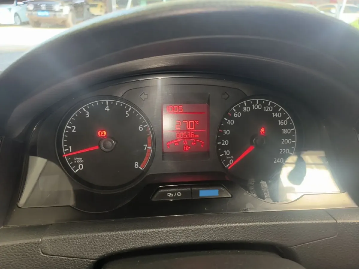 2015 Volkswagen Santana 1.4L 90HP L4 5MT,autocango,china used car exporter,china ev exporter,chinese used car exporter,chinese used ev exporter