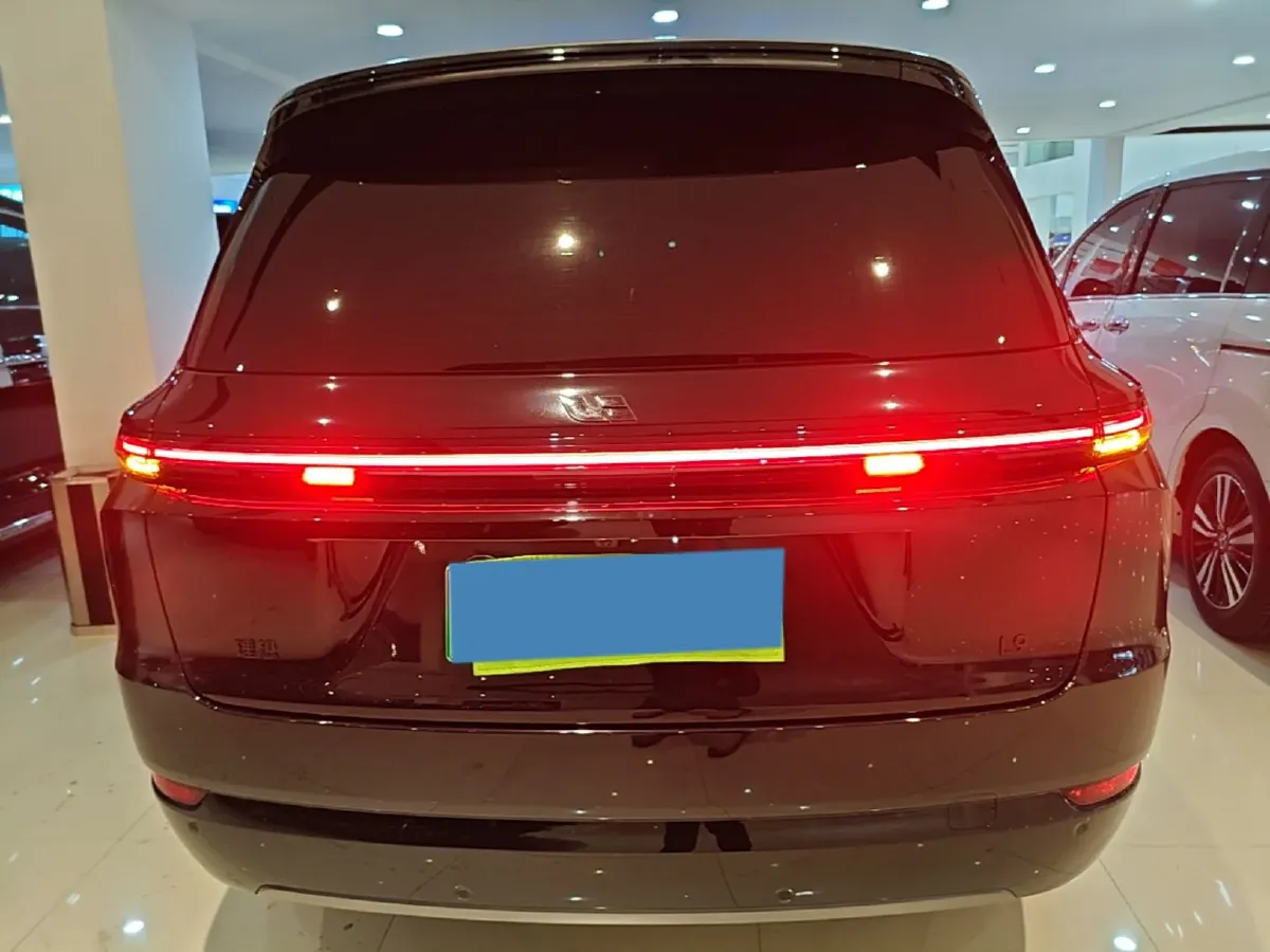 2024 Li L9 Range Extended 154HP REEV 52.3KWH,autocango,china used car exporter,china ev exporter,chinese used car exporter,chinese used ev exporter