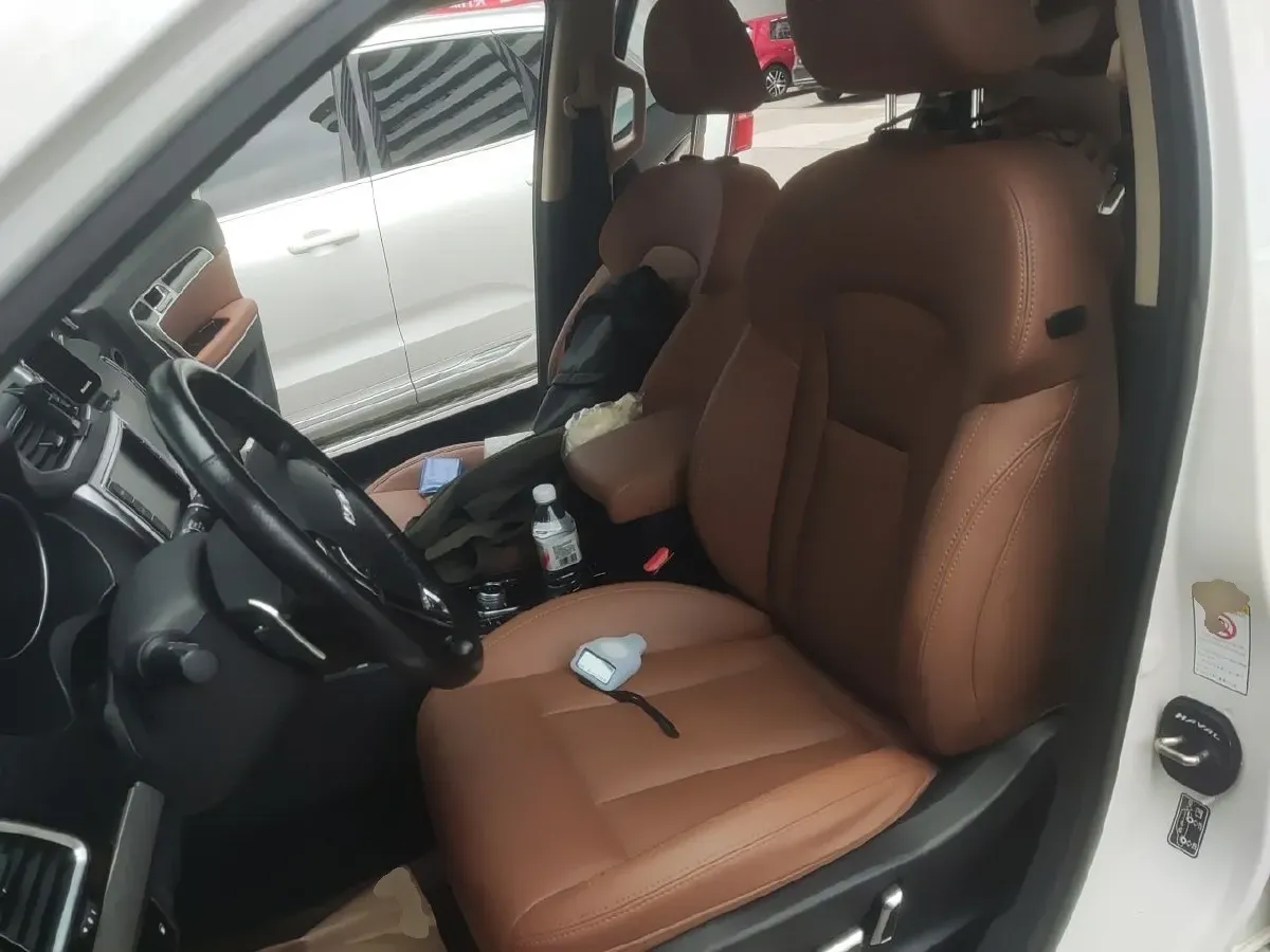 2015 Haval H6 Coupe 2.0T 194HP L4 6DCT,autocango,china used car exporter,china ev exporter,chinese used car exporter,chinese used ev exporter