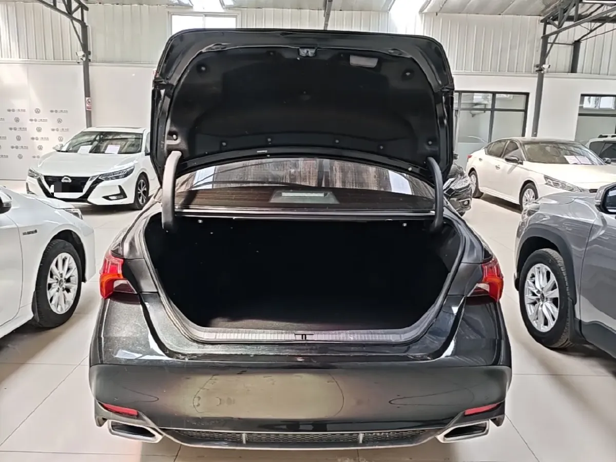 2019 Toyota Avalon 2.5L 209HP L4 8AT,autocango,china used car exporter,china ev exporter,chinese used car exporter,chinese used ev exporter