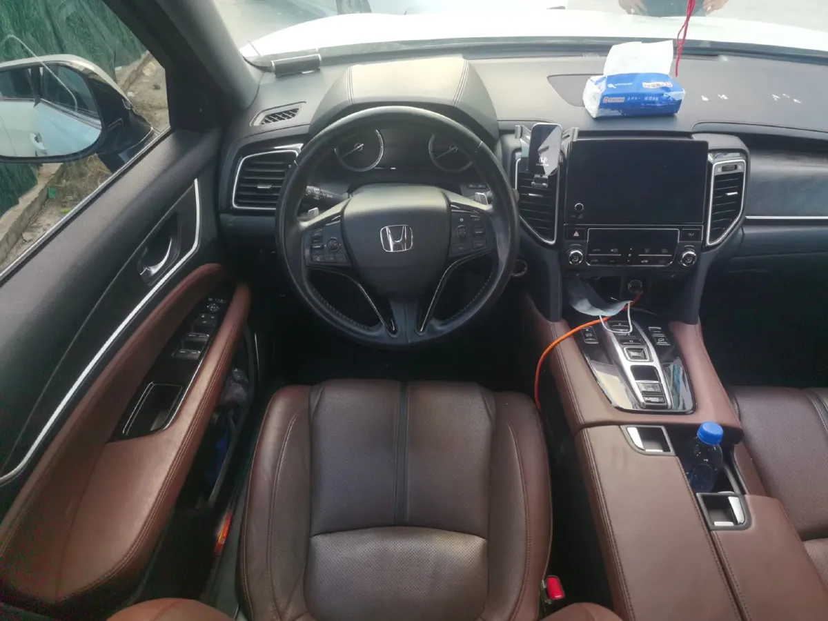 2020 Honda UR-V 2.0T 272HP L4 9AT,autocango,china used car exporter,china ev exporter,chinese used car exporter,chinese used ev exporter