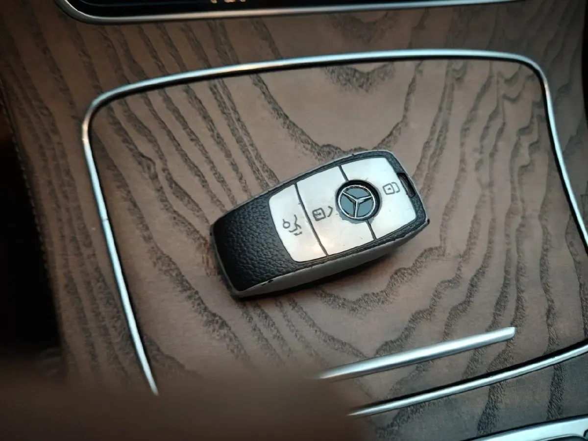 2021 Mercedes-Benz E Class 2.0T 258HP L4 9AT,autocango,china used car exporter,china ev exporter,chinese used car exporter,chinese used ev exporter