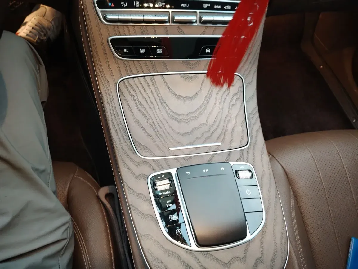 2021 Mercedes-Benz E Class 2.0T 258HP L4 9AT,autocango,china used car exporter,china ev exporter,chinese used car exporter,chinese used ev exporter