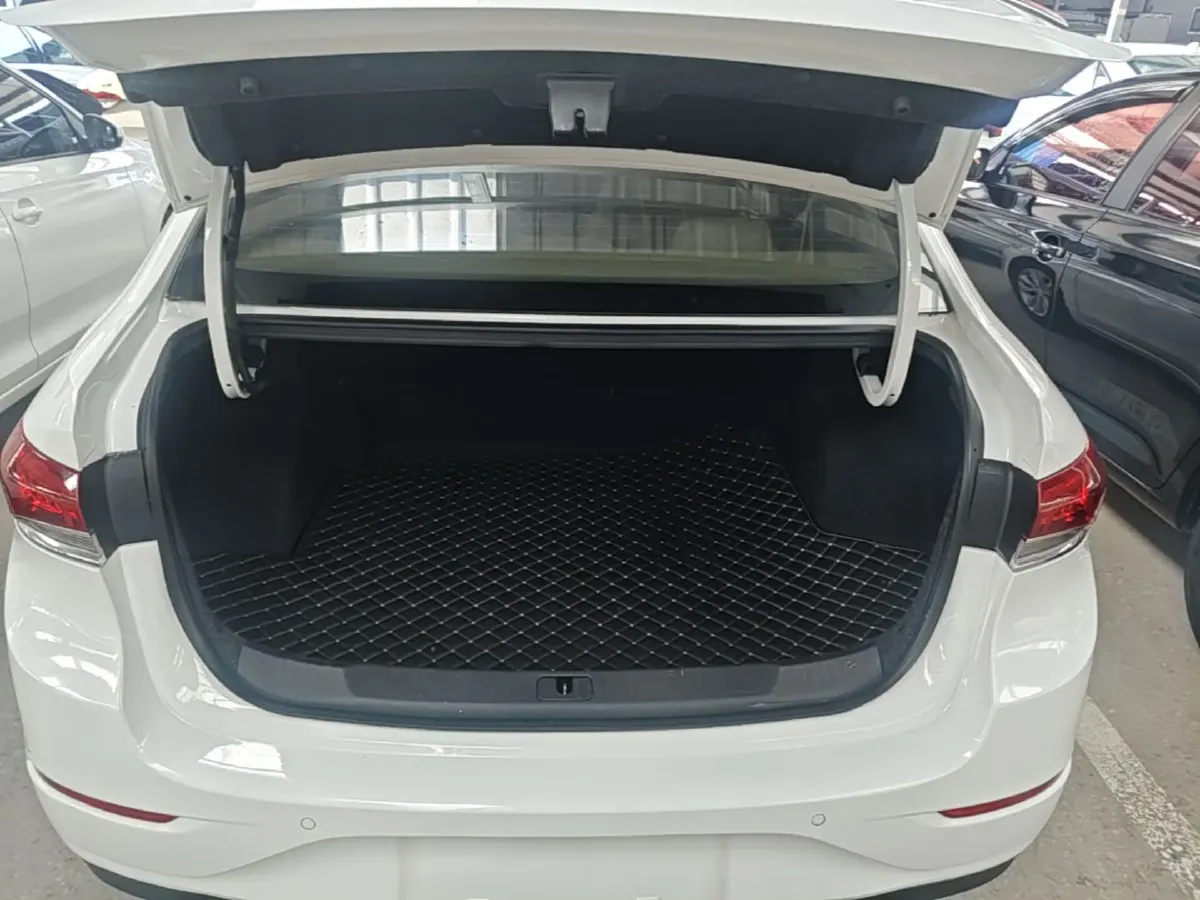 2021 Haval H6 2.0T 224HP L4 7DCT,autocango,china used car exporter,china ev exporter,chinese used car exporter,chinese used ev exporter