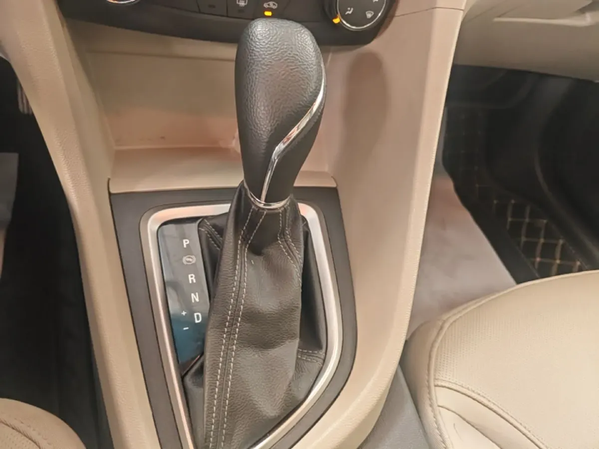 2021 Haval H6 2.0T 224HP L4 7DCT,autocango,china used car exporter,china ev exporter,chinese used car exporter,chinese used ev exporter
