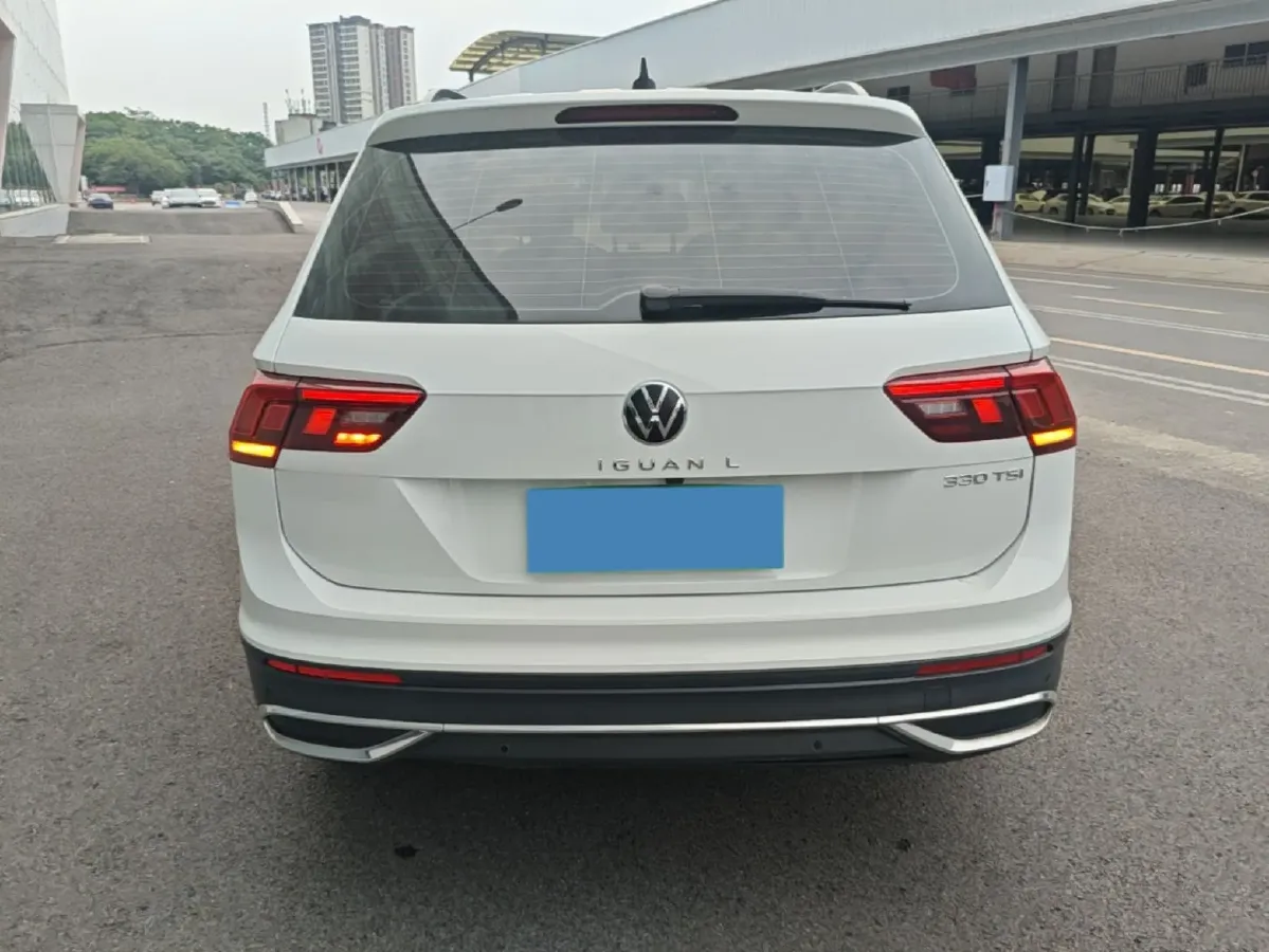 2023 Volkswagen Tiguan L 2.0T 186HP L4 7DCT,autocango,china used car exporter,china ev exporter,chinese used car exporter,chinese used ev exporter