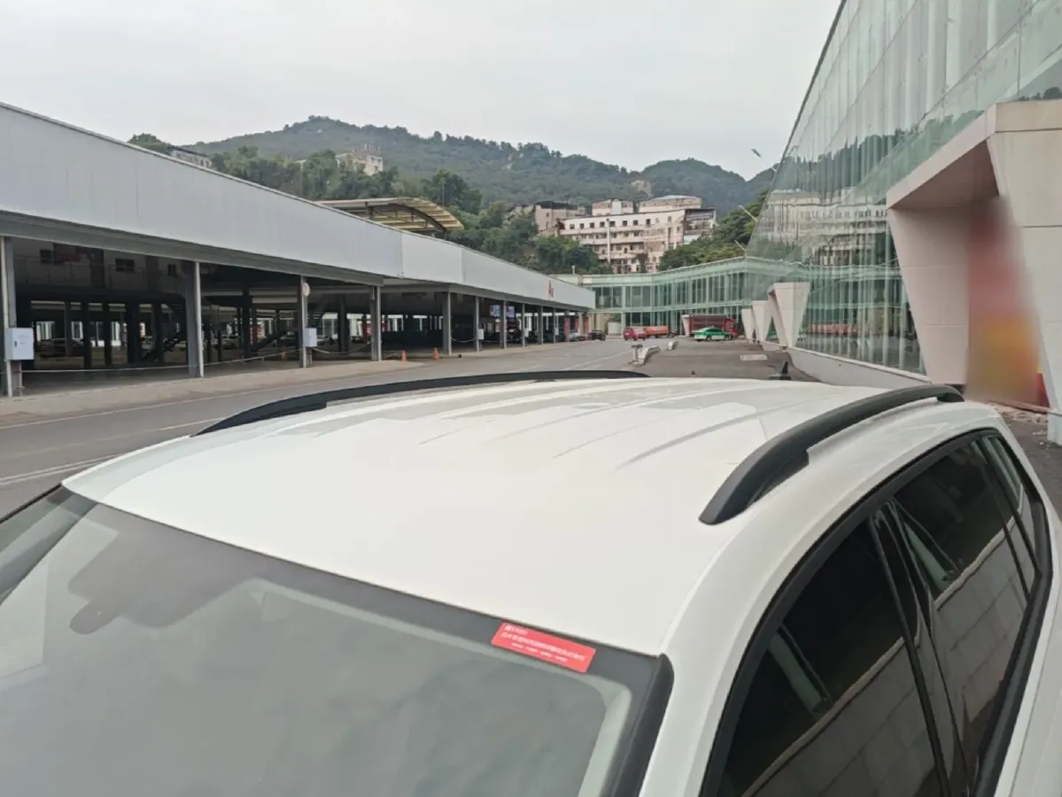 2023 Volkswagen Tiguan L 2.0T 186HP L4 7DCT,autocango,china used car exporter,china ev exporter,chinese used car exporter,chinese used ev exporter